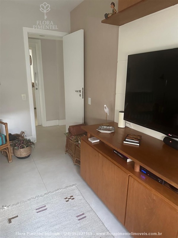 Apartamento a Venda no Comercial em Resende - Foto do Imvel