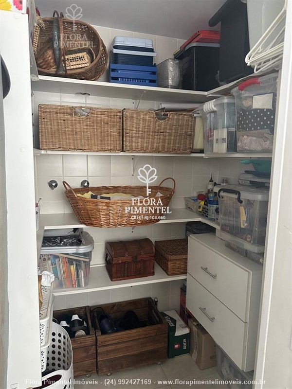 Apartamento a Venda no Comercial em Resende - Foto do Imvel